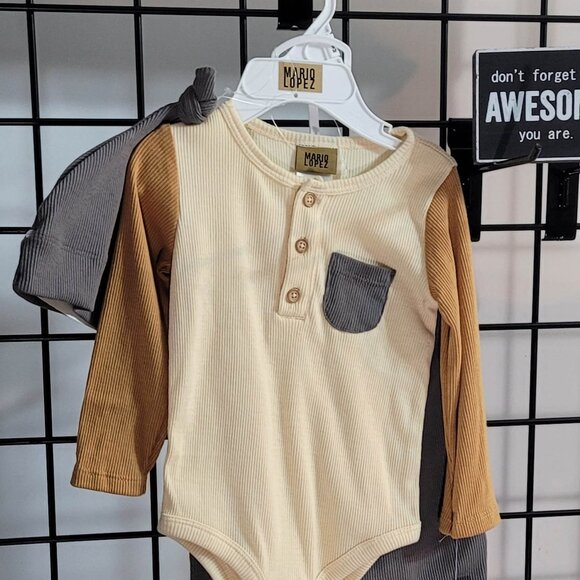 Mario Lopez Baby 3-Piece Set - Stylish Bodysuit and Pants for Newborns (0-3M) - Picture 1 of 9